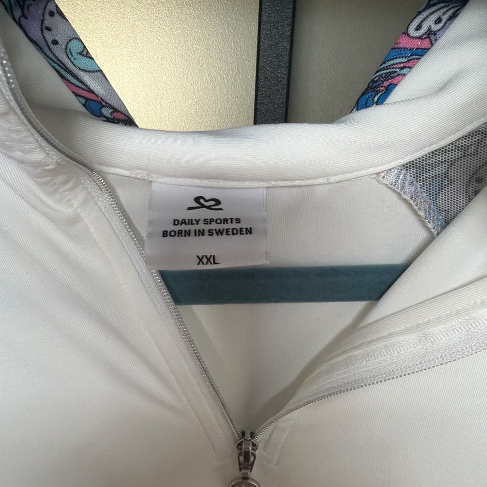 Daily Sports Born in Sweden Quarter Zip Golf Top White Paisley Raglan XXL - Picture 4 of 9